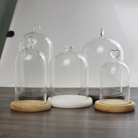 Offre Spéciale dôme en verre vide avec boule de coeur poignée en verre cache-poussière en verre avec bases en bois pour jouets et bougies décoration de la maison