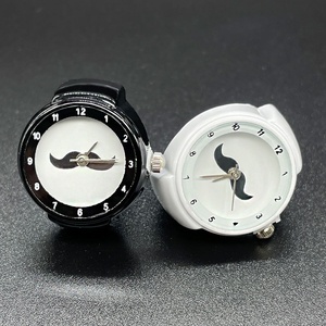Reloj de Anillo de Marca Privada con Empaque Personalizado, Esfera Digital Minimalista, Reloj de Dedo de Cuarzo, Precio de Fábrica OEM - Product Image 3