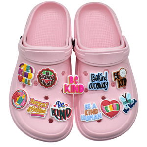 Charm per Scarpe Personalizzati 'Be Kind', Spille Ispirazionali con Slogan, Accessori Anti-Bullying per Zoccoli, Vendita all'Ingrosso - Product Image 2