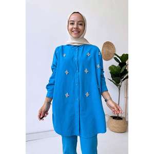 Robe tunique bleue à col avec embellissements en pierres, tissu tissé respirant, style décontracté pour tous les jours - Product Image 1