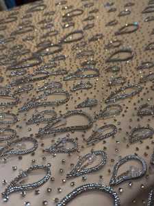 Tissu de luxe brodé de perles et de strass pour robes, dentelle haut de gamme pour robes de mariée et vêtements de haute couture - Product Image 2