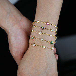 Collar <span class=keywords><strong>de</strong></span> <span class=keywords><strong>Cadena</strong></span> con Dijes <span class=keywords><strong>de</strong></span> Flores Delicadas y Coloridas, Diseño 2026, con Circonitas Cúbicas 5A, para Mujeres a la Moda - Product Image 5