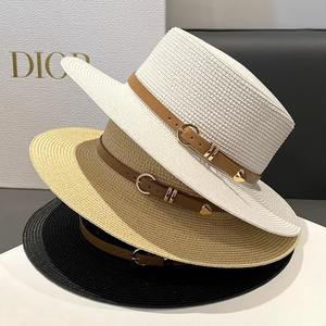 Sombrero de paja de <span class=keywords><strong>rafia</strong></span> de ala plana a rayas de estilo francés, nuevo cinturón, sombrero de copa, diamantes de imitación rojos, etiqueta R, protección solar, Unisex, venta al por mayor - Product Image 1