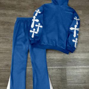 Ensemble de survêtement deux pièces personnalisé pour homme, style streetwear hip-hop vintage, avec lettres croisées imprimées à l'écran - Product Image 3