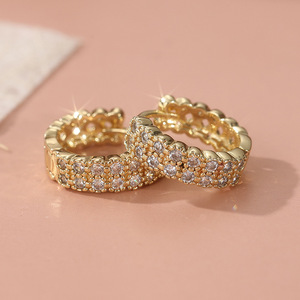 Orecchini a Cerchio Vintage Francesi in Tono Oro, Eleganti e Raffinati per Donne - Product Image 2