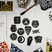 Épingles en émail artisanal en métal moulé de fée UV gothique fait à la main nouvelle sorcière Ouija lune Tarot livre broches pour femmes hommes nouvel an chinois