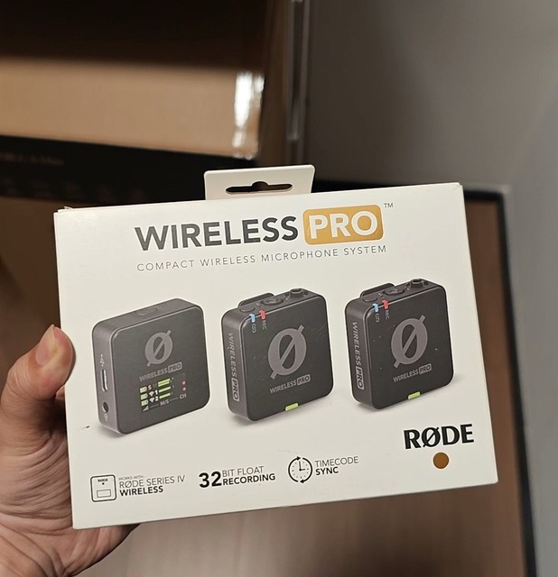 Original Rode Wireless Pro 32-bit Float On-board Recording for Recovering Clipped or Quiet Qudio Files