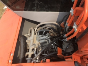 Miniexcavadora Hitachi Zaxis 70, Pala Hidráulica de 7 Toneladas, Modelo PC70 ZX70 307E2, Motor y Caja de Cambios - Product Image 5