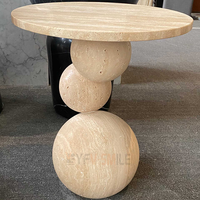 Table basse moderne en marbre blanc naturel de forme irrégulière, avec pieds cylindriques en marbre massif, table de salon de luxe