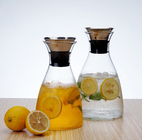Stocked Glass Carafe Made Borosilicate Glass Water Carafe 1.5L Glass Jug With Lid