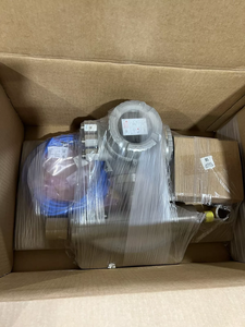 Débitmètre Coriolis Endress Hauser Original E+H Proline Promass F300 avec Premium 8F3B08 - Product Image 6