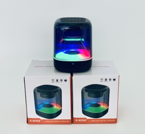 Speaker Lampu Led <span class=keywords><strong>Model</strong></span> Baru 2022 Speaker Portabel Nirkabel E-3052 Speaker Bluetooth Murah - Product Image 4