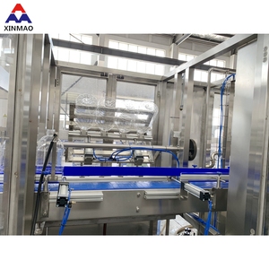 Machine d'embouteillage de capsulage de remplissage d'<span class=keywords><strong>eau</strong></span> pure automatique de type linéaire 4-4-1 500BPH de bouteille de <span class=keywords><strong>jerrican</strong></span> en plastique de 5 litres - Product Image 2