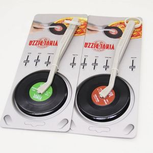Creative Retro Vinyl Record Pizza Cutter With Food Grade <b>Plastic</b> Handle Customized for Wedding and Household Use - Product Image 2