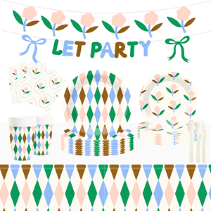 ชุดอุปกรณ์จัดงานวันเกิดเด็ก DAMAI ของชำร่วยงานวันเกิดสำหรับชุดภาชนะบนโต๊ะอาหาร สำหรับ 8 ท่าน จานกระดาษลายทางสีเขียว ผ้าเช็ดปาก - Product Image 1