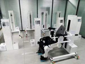 Le nouveau robot exosquelette de marche, à être lancé en 2026, peut être utilisé pour l'entraînement physique en position debout ou en marche sur les jambes. - Product Image 6