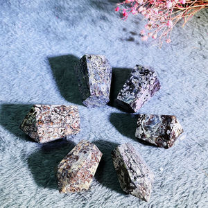 Tour de gâteau en pierre naturelle du diable Tour de cristal Vente en gros - Product Image 2