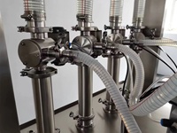 Ligne de production d'antigel machine automatique de remplissage de liquide de refroidissement d'antigel de bouteille