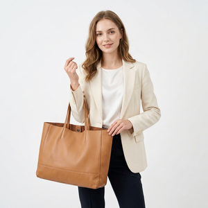 Sacs à main pour femmes en cuir véritable, artisanaux, durables, avec fermeture éclair, imperméables, grande capacité, fabriqués en Inde, design écologique - Product Image 5