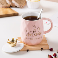 Mug à café nordique rose Couronne Fête des mères Cadeau de mariage Tasses à lait en céramique avec couvercle et cuillère Ensemble de style Couple Noël Or Roya