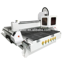 Machine à travailler le bois CNC au prix d'usine/routeur à bois CNC 1325 4*8 pieds/machine de gravure/découpe du bois Robotec pour meubles