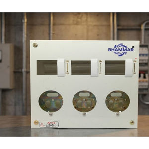 Caja de Distribución Industrial de 3 Tomas + 3 MCB, Carcasa Metálica OMDMS KK55, Proveedor Mayorista de la India - Product Image 4