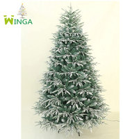 Großhandel Realistischer PVC-PE-Mix Frostiger Kiefernbaum 7ft LED Schneebedeckter Künstlicher Weihnachtsbaum zur Dekoration