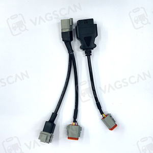 Adaptador de plástico con cables USB para conectar dispositivos marinos - Product Image 6