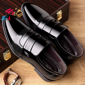 Zapatos de Vestir de Cuero Patentado para Hombre BBAVR, con Hebilla y Punta en Pico, Color Sólido, para Oficina, Carrera Profesional y Uso Formal - Product Image 2