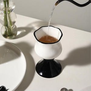 Tasse en céramique créative simple à pieds hauts Verres à <span class=keywords><strong>vin</strong></span> rouge exquis rétro - Product Image 3