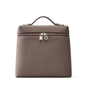 Sac à dos en cuir de vachette de luxe, tendance mode 2026, qualité supérieure, sac pour femme en cuir véritable, prix d'usine, sac à dos personnalisé en gros - Product Image 5