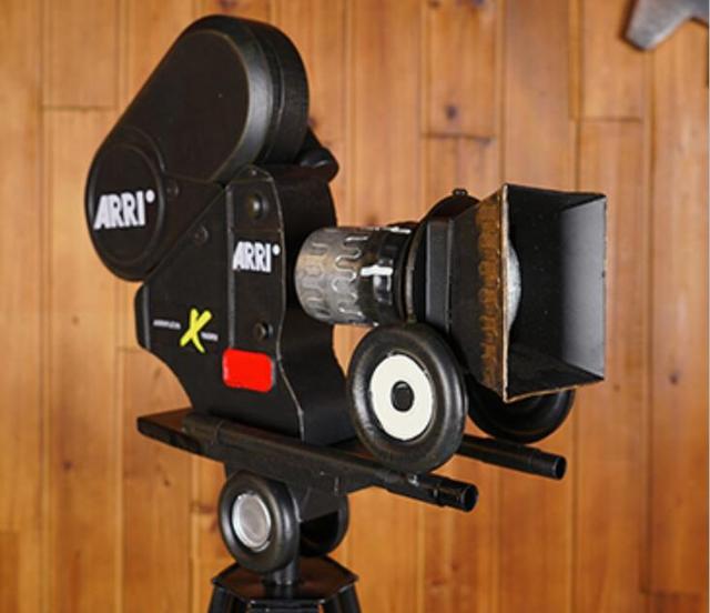 Vintage Movie Camera and Projector with Tripod Cheap Vintage Decorative Projector Cameras