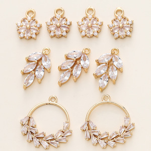 Colgante de Corona de Flores Chapado en Oro de 18k con Circonita Cúbica, Accesorio de Joyería DIY para Pulseras y Collares - Product Image 4