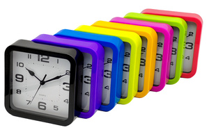 Reloj <span class=keywords><strong>Despertador</strong></span> Cuadrado de <span class=keywords><strong>6</strong></span> Pulgadas, Estable, Colorido, Fácil de Leer, Precio Razonable, Artículo Promocional para Regalo, para Habitación, Oficina, Hotel, Gran Venta - Product Image 3