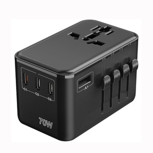 Adaptateur de voyage compact 35W avec ports USB, prise universelle multi-types, prise universelle - Product Image 1