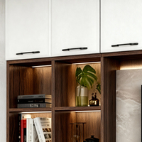 Console murale en bois sur mesure BOSNiE avec cheminée électrique intégrée, meuble TV flottant moderne pour salon, chambre et hôtel