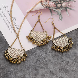 เครื่องประดับอินเดียโบราณยิปซีดอกไม้แกะสลักต่างหูห้อยสำหรับผู้หญิง Boho วินเทจชาติพันธุ์ลูกปัดอัลลอยสร้อยคอพู่สำหรับผู้หญิง - Product Image 4