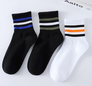 Chaussettes en coton uni femmes trois rayures multicolore décontracté élégant Sport Street Style Crew <span class=keywords><strong>Tube</strong></span> quatre saisons portable - Product Image 1