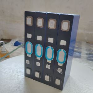 Yeni Stok Songye LiFePO4 Katı Hal Prizmatik Pil <span class=keywords><strong>3</strong></span>.2V 314Ah 6000 Döngü Mavi <span class=keywords><strong>3</strong></span> Yıl Garantili Güneş Enerjisi Depolaması İçin Tasarlandı - Product Image 6