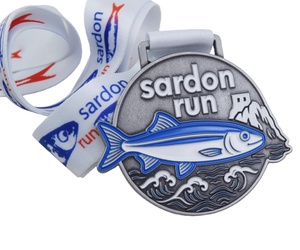Medalla Premium PPUM Care Run <span class=keywords><strong>de</strong></span> la Universidad <span class=keywords><strong>de</strong></span> Malasia 'Run for Life' con diseño hueco - Medalla con acabado niquelado antiguo - Product Image 3