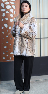 <span class=keywords><strong>Manteau</strong></span> de fourrure motif léopard à grand col de haute qualité <span class=keywords><strong>manteau</strong></span> de fourrure de lynx russe <span class=keywords><strong>court</strong></span> <span class=keywords><strong>manteau</strong></span> de vison en fourrure de lynx pour femmes avec ficelle réglable - Product Image 6