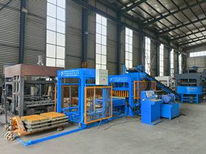 Machine à <span class=keywords><strong>béton</strong></span> mousse polyvalente d'approvisionnement d'usine avec pompe Machines <span class=keywords><strong>de</strong></span> fabrication <span class=keywords><strong>de</strong></span> blocs moulés en place préfabriqués - Product Image 2