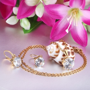 Conjunto de Joyería de Aretes y Collar con Circonitas Talladas Brillantes y Preciosas, Chapado en Oro de 18k, Joyería Femenina para Novia de Boda - Product Image 3