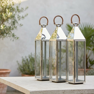 Lanternes à bougies en acier inoxydable poli de grande taille avec poignée en bois pour la décoration de la maison et du patio - Product Image 6