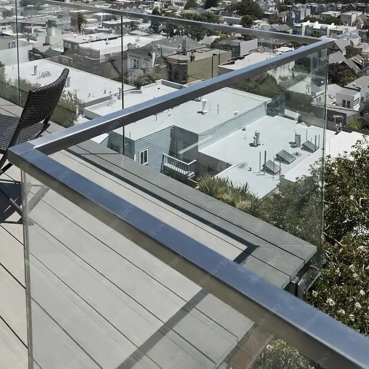 Rampe de terrasse en aluminium, balustrade en verre, rampes en verre à canal en U pour balcon