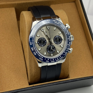 Montre sport à quartz pour homme, chronographe étanche avec boîtier en acier inoxydable et bracelet en caoutchouc, mouvement VK63 - Product Image 6