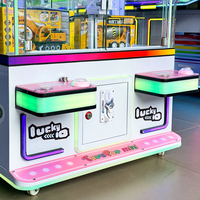 Machine de jeu de distribution de prix avec poupée anglaise, défi de 10 secondes, lecteur de cartes, construction métallique, accepteur de billets, garantie 1 an