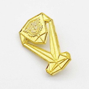 Pin de solapa de metal personalizado con diseño de fabricante, alfileres de solapa de esmalte deportivo para club de fútbol, alfiler de metal - Product Image 2