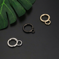 En gros : Porte-clés en forme de cœur, Anneau à ressort, Anneau ouvert, Anneau métallique en forme de 8, Boucle à ressort, Boucle de sac en alliage de zinc, Accessoires
