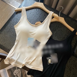 Camisola de seda para <span class=keywords><strong>mujer</strong></span> con almohadillas integradas, top elástico transpirable con sujetador, lencería tipo <span class=keywords><strong>chaleco</strong></span> con espalda hermosa integrada - Product Image 1
